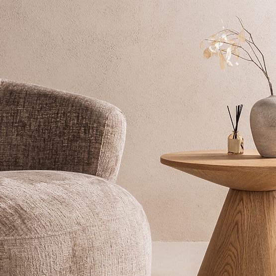 Ambi Swivel Chair Beige, Rounded Shapes