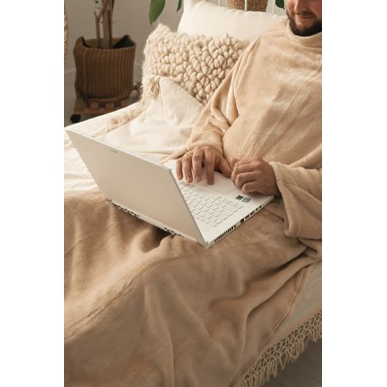 Blanket CASHMERE TOUCH with sleeves - 150 x 210 cm (beige)