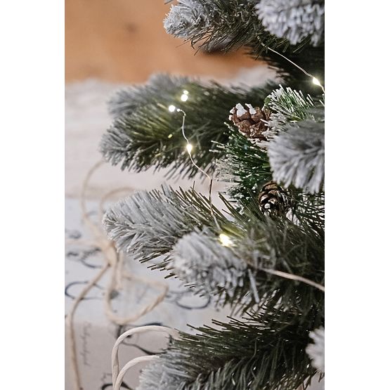 Christmas tree Pine with cones Verona 120 cm