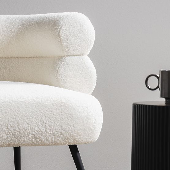 Upholstered Armchair/Chair Leya Ecru, Rounded, Black Legs